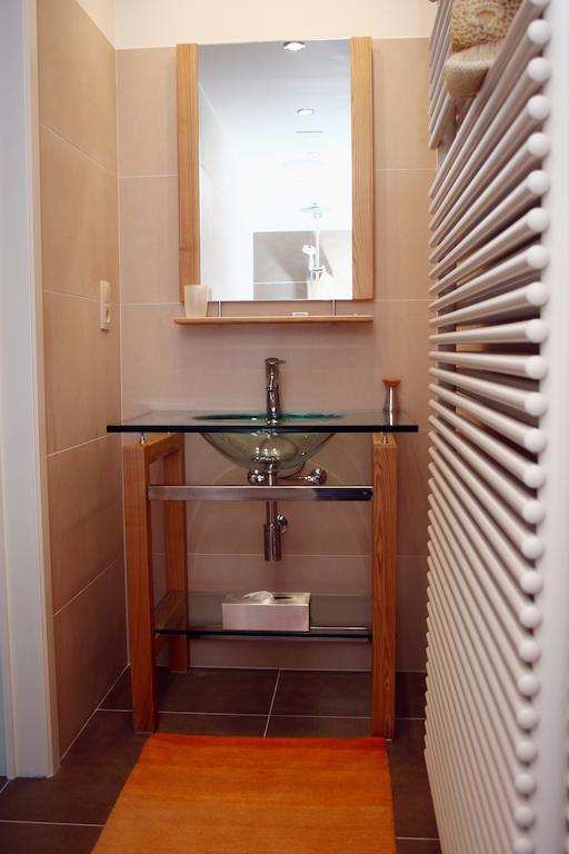 B&B Koornemoezen Zedelgem Rom bilde
